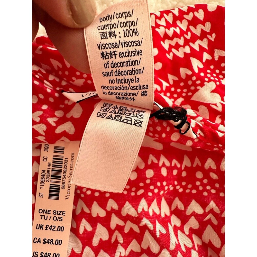 Victoria's Secret Heart Patterned Red & White Robe - Picture 7 of 7
